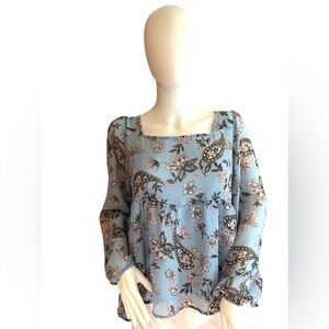 American Eagle Light Blue Paisley Floral Top Size Medium Boho Casual Lightweight